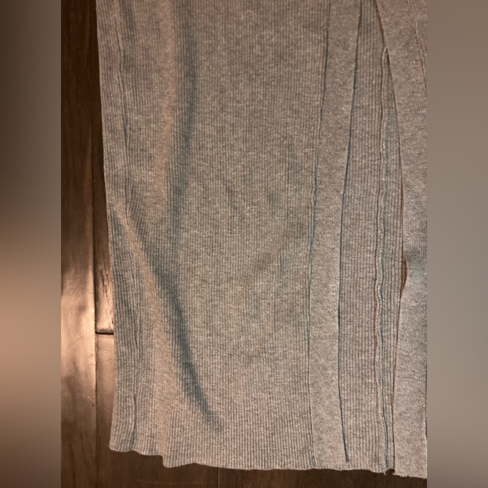 Side slit knit midi skirt - Picture 2 of 5